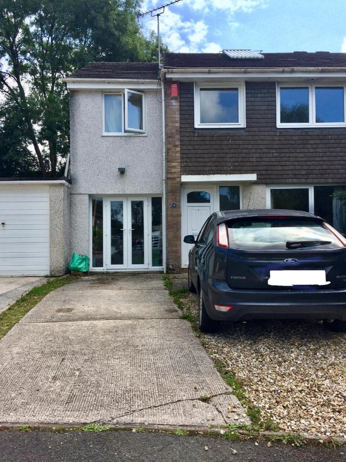 Rowan Close Whitchurch  Exterior photo